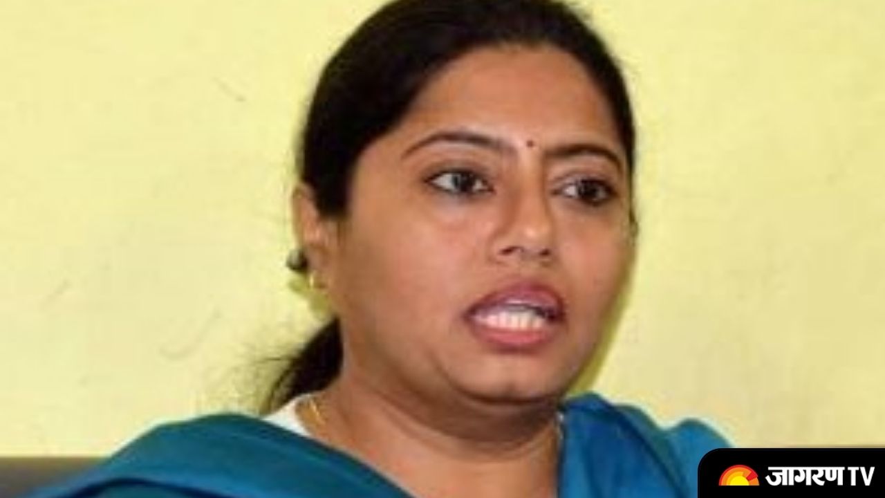 Pallavi Patel Biography: Age, Family, Samajwadi Party, Sirathu Seat ...