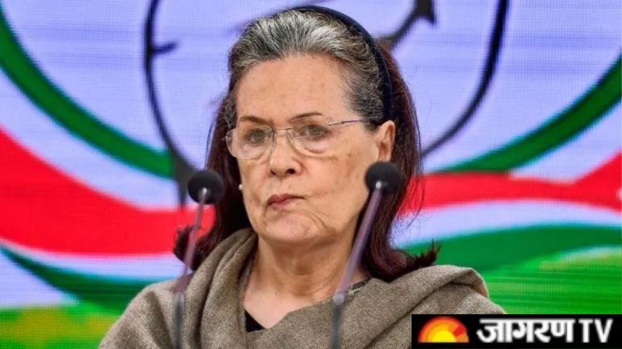Sonia Gandhi asks 5 state presidents to resigns from their posts, Reason for resignation stated