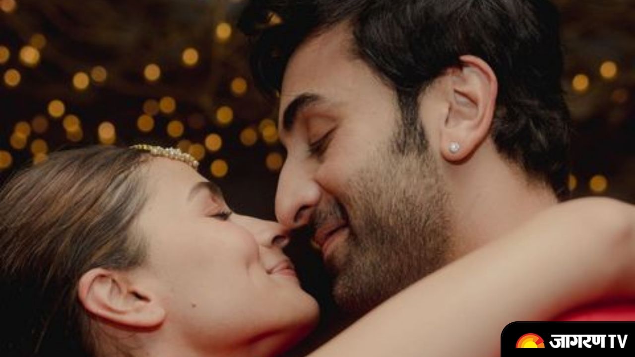 Alia Bhatt celebrates One-Month Wedding Anniversary, Shares more in Love pictures with Hubby Ranbir Kapoor