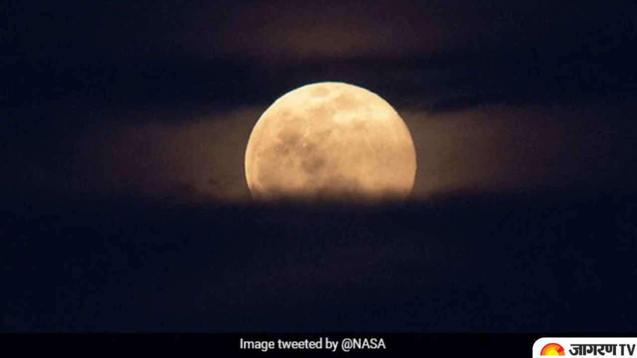 Full Moon in June 2022: What is Strawberry Moon and At what time Strawberry Supermoon will appear?