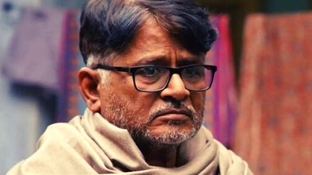 Know all about Panchayat fame Raghubir Yadav; age, career, theater life, net worth, wife, kids & more