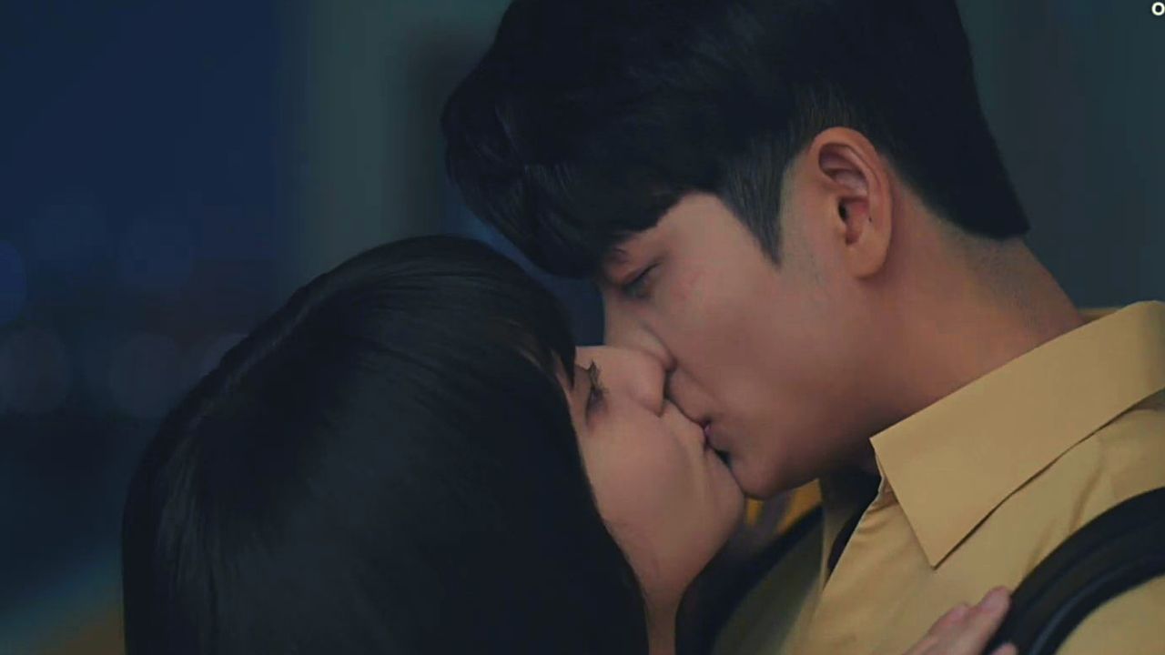 Extraordinary Attorney Woo ep 10: ‘The First Kiss’, fans gushes over the chemistry of Yeoung Woo & Junho