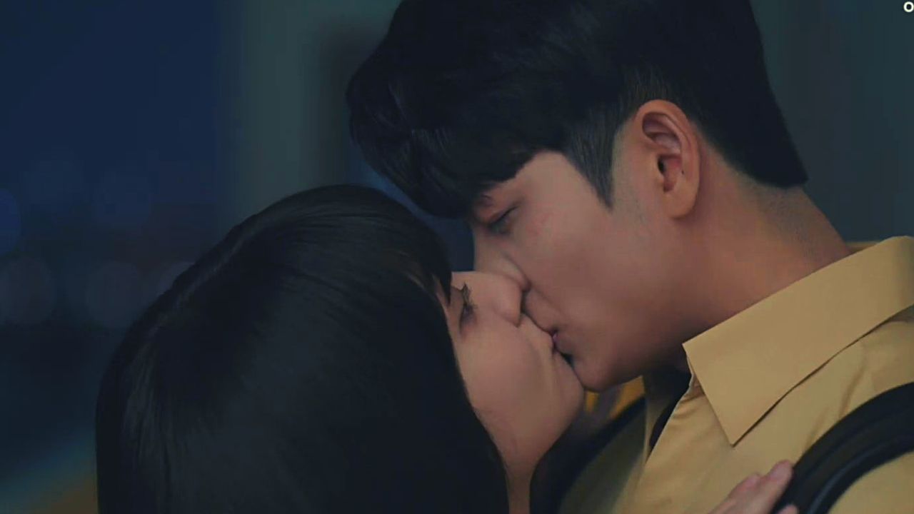 Extraordinary Attorney Woo ep 10: 'The First Kiss', fans gushes