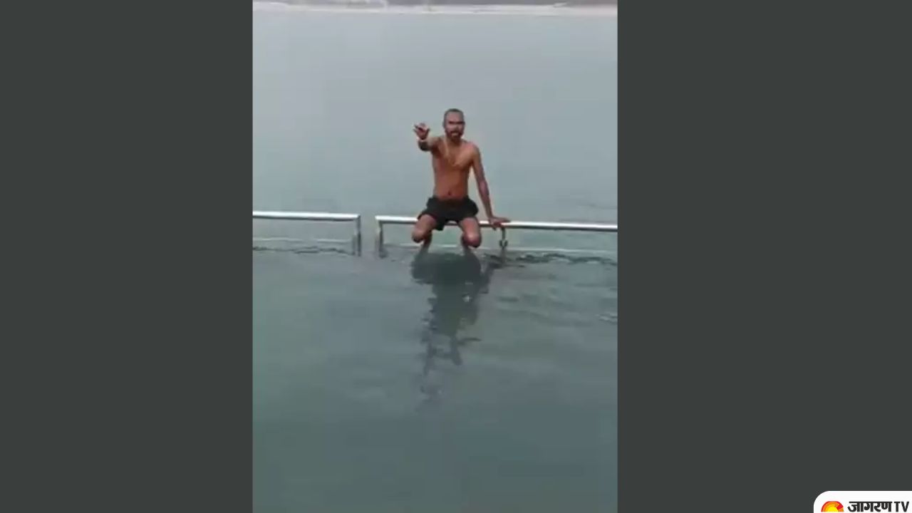 VIRAL VIDEO: Man Takes Dip in Freezing Water for the Devotees, Watch Video here