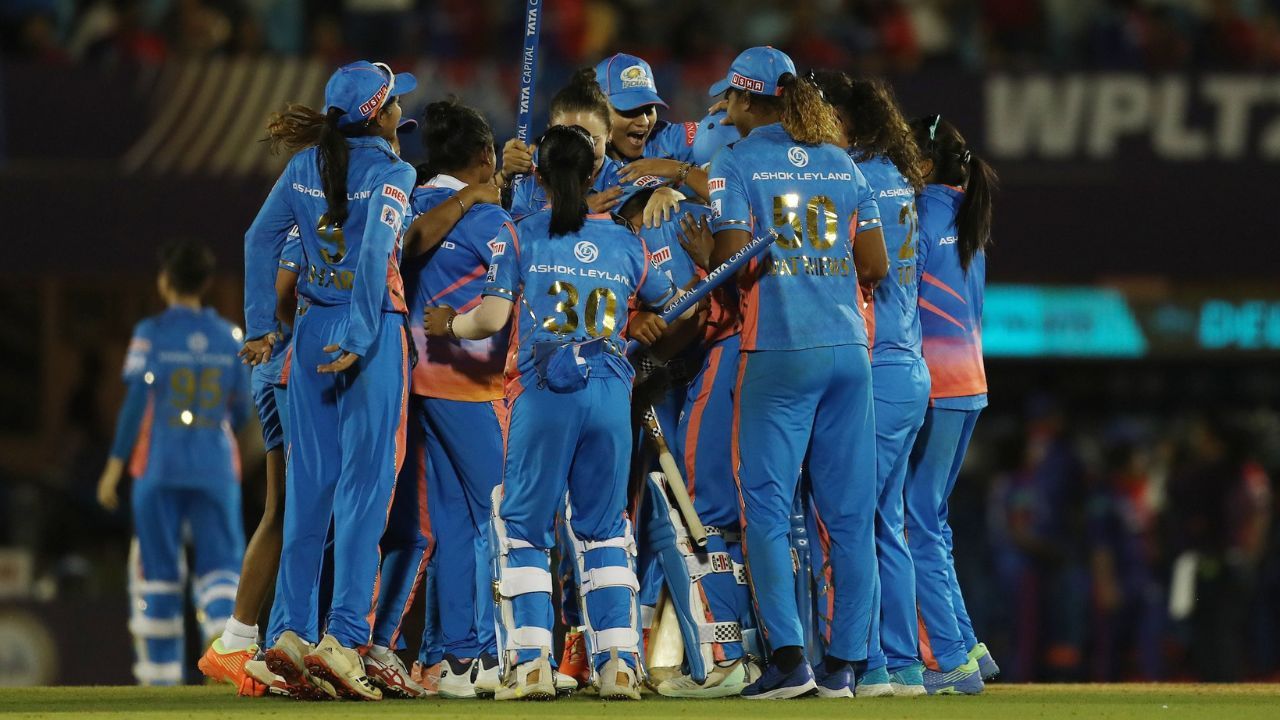 WPL 2023: मुंबई इंडियंस ने दिल्ली कैपिटल्स को 7 विकेट से हराकर जीता पहला वीमेंस प्रीमियर लीग खिताब