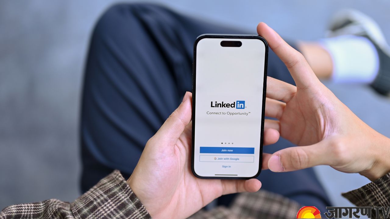 Employee Layoffs: LinkedIn announced layoffs of 716 employees, shuts down its Chinese services