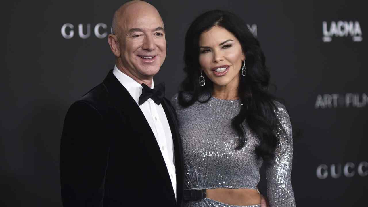 Know all about Lauren Sanchez, girlfriend of billionaire Jeff Bezos; Net Worth, Career, Age and more
