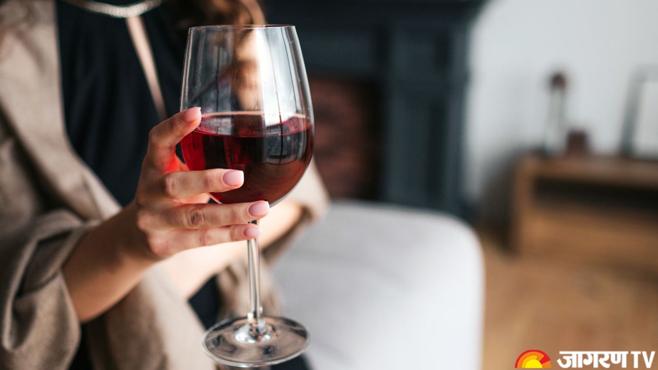 National Wine Day 2025: Know Various Health Benefits of Drinking Red Wine, Its Uses, and More