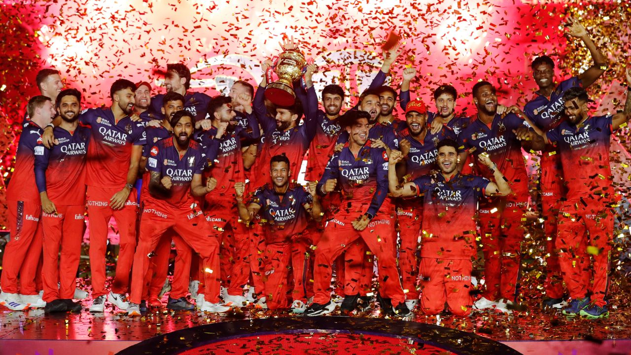IPL 2025 Awards Winners List : RCB पर हुई पैसों की बारिश, यहां देखें किसने जीता कौन-सा अवार्ड?