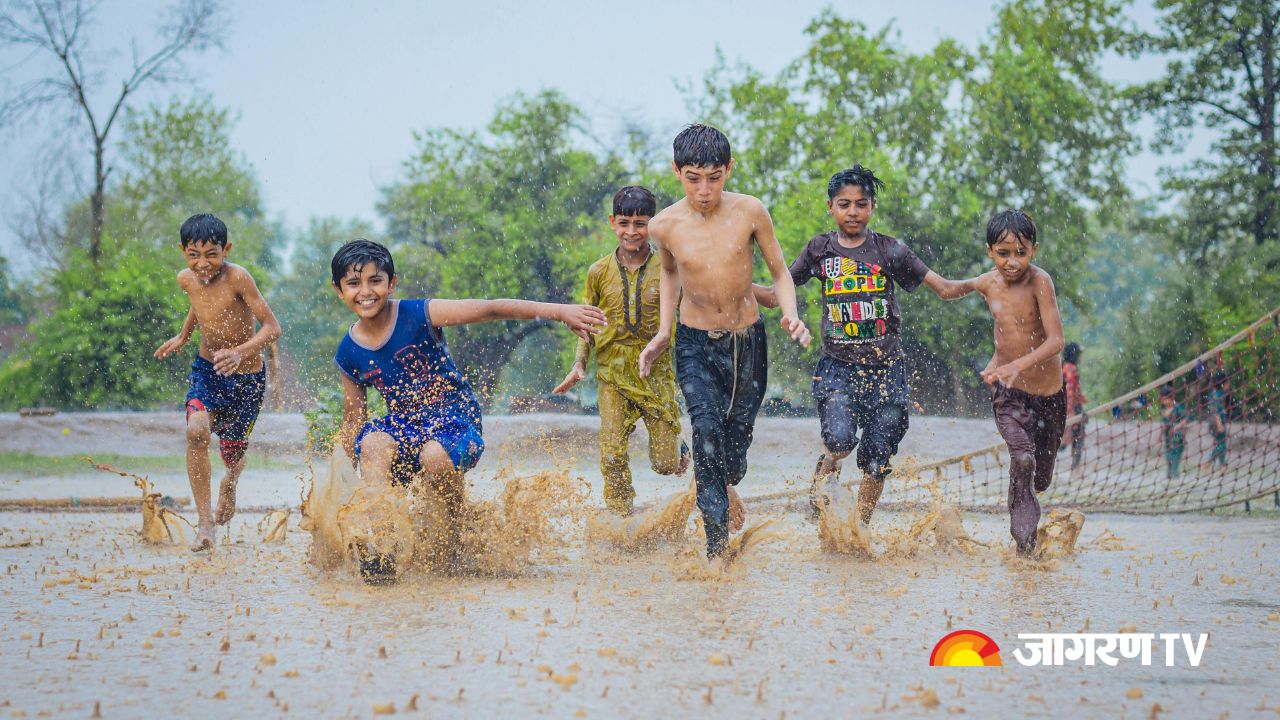 Monsoon 2025: A Complete Guide To Health, Hygiene, & Staying Safe In The Rainy Season