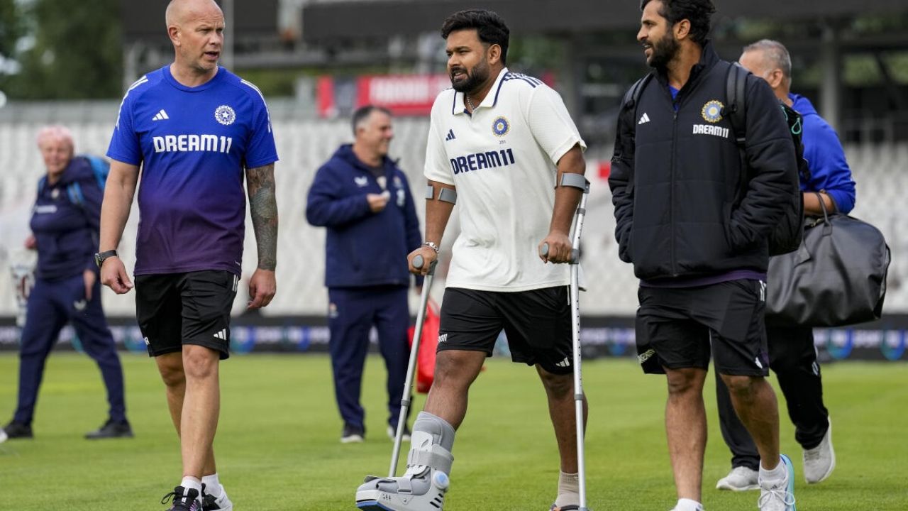 IND vs ENG 5th Test : पांचवें टेस्ट से Rishabh Pant हुए बाहर, सोशल मीडिया पर पोस्ट शेयर कर बयां किया दर्द