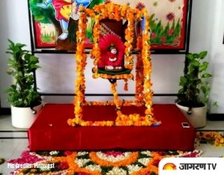 Beautiful Janmashtami 2022 Decoration Ideas for Kanha Ji Jhula, Jhanki,  dress, & Temple (mandir)