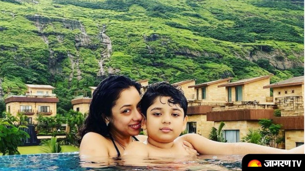 Rupali ganguly hot