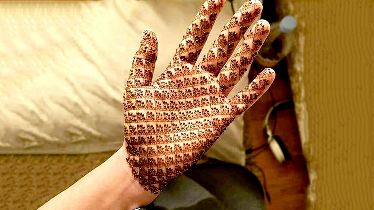 Latest Mehendi Design: Diwali 2023 - CareerGuide