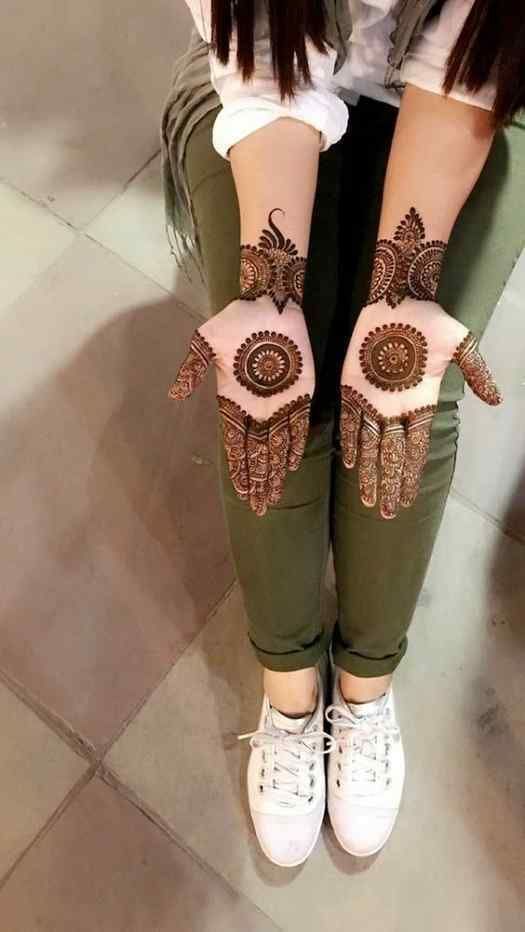 31 Simple Mehndi Design New To Keep Up With The Trend