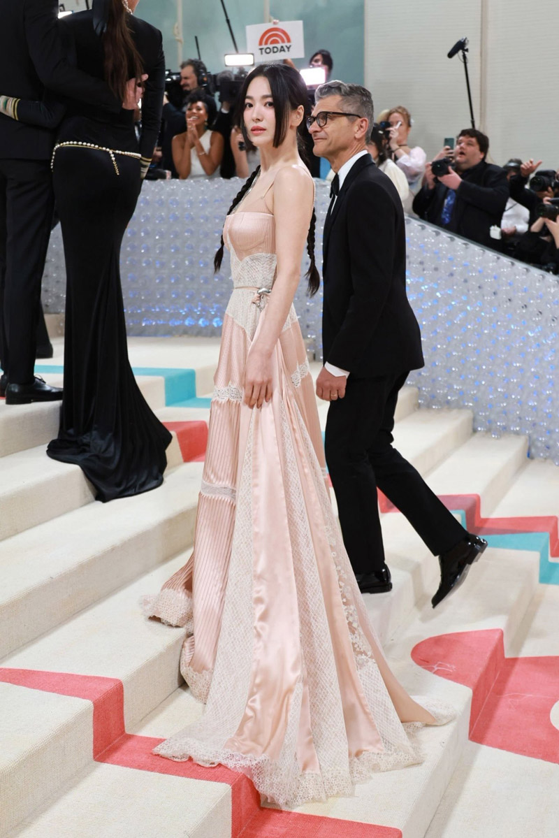 New York, USA. 01st May, 2023. Jackson Wang on the red carpet during The  2023 Met Gala honoring Karl Lagerfeld, A Line of Beauty, held at the  Metropolitan Museum of Art in