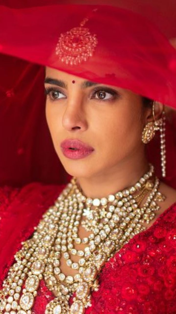 Priyanka Chopra Wedding Outfits | POPSUGAR Fashion