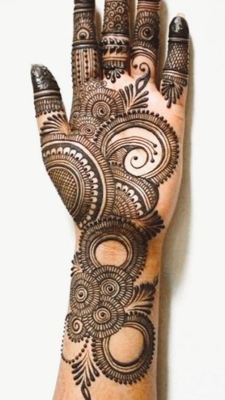 Mehndi Design at best price in Hapur | ID: 24226284748