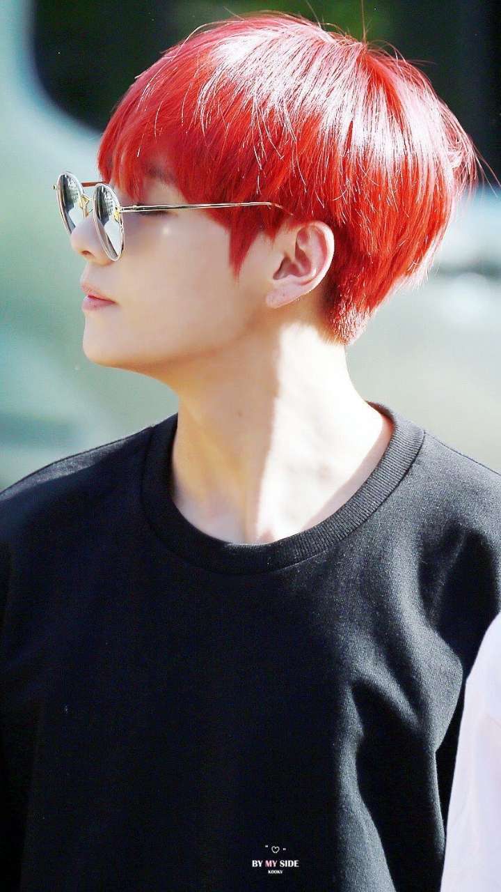 Have A Look At BTS V Aka Kim Taehyung Make Statement With His Hair Colour  Choices