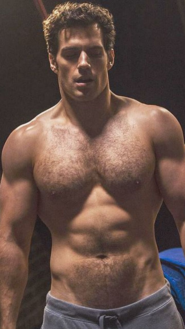 Henry Cavill's training and diet to become SUPERMAN