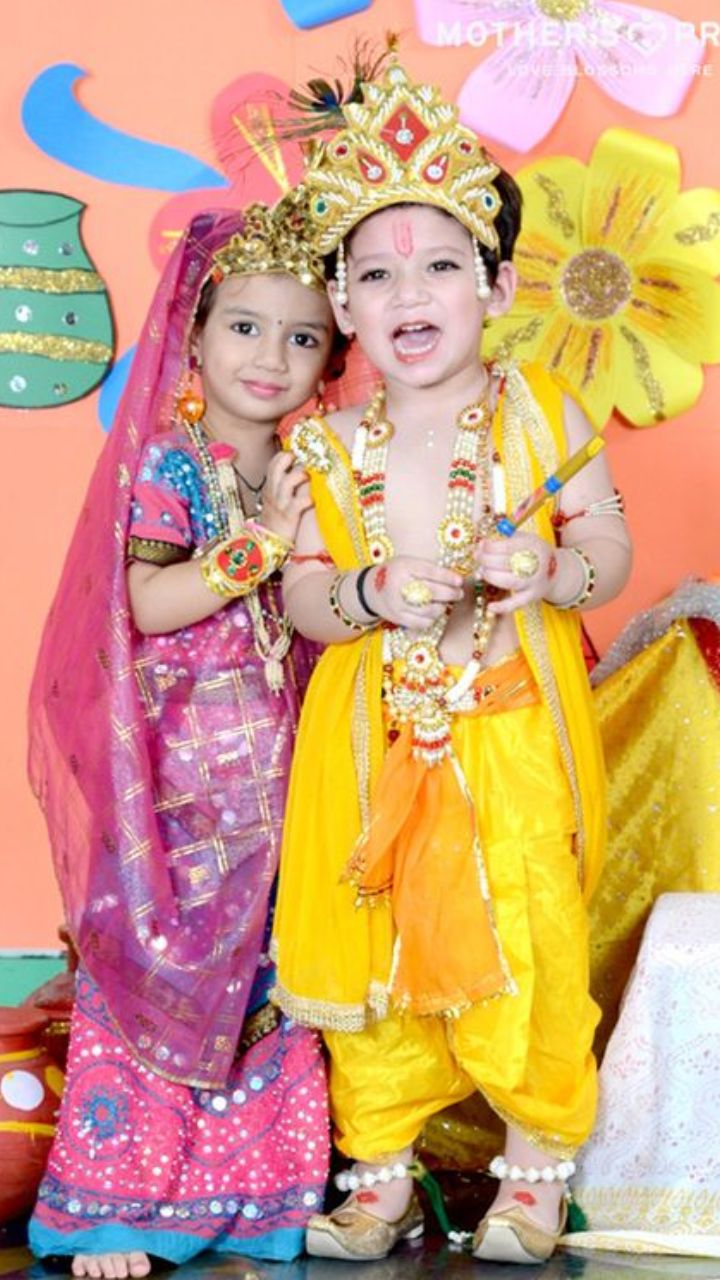 SHRI VALLABH Little Baby Krishna Dress for Kids Boys Girls Janmashtami Set  of 13 items Kids Costume Wear Price in India - Buy SHRI VALLABH Little Baby  Krishna Dress for Kids Boys