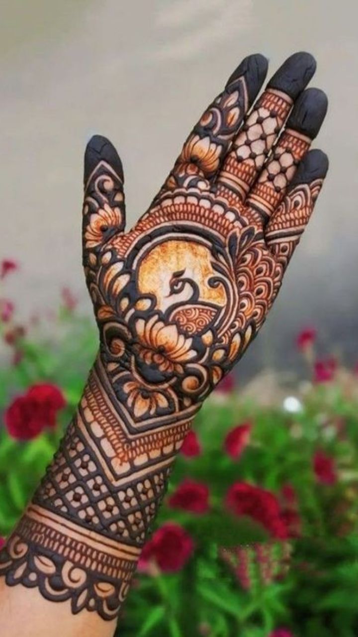 31 Easy Mehndi Design That Anyone Can Try At Home