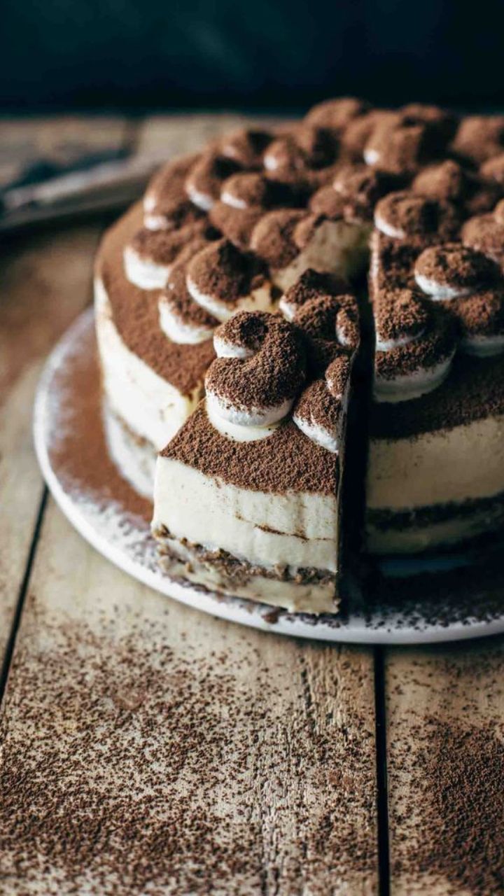From Tiramisu to Cheesecake, Discover 10 Famous International Desserts